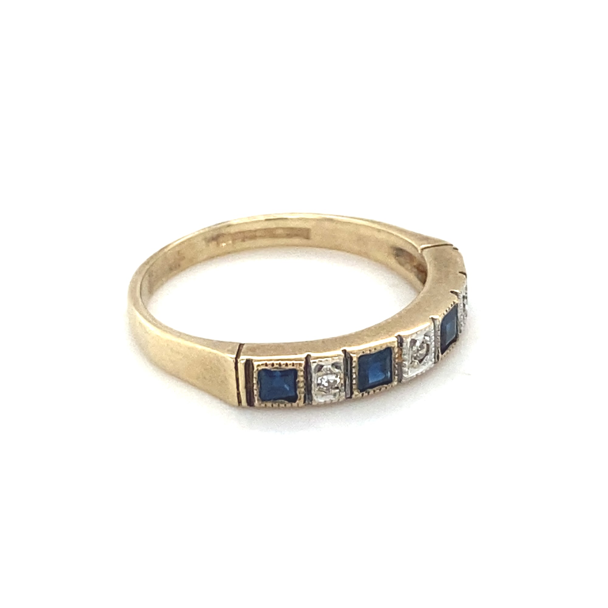 9kt Gold Sapphire &amp; Diamond Ring