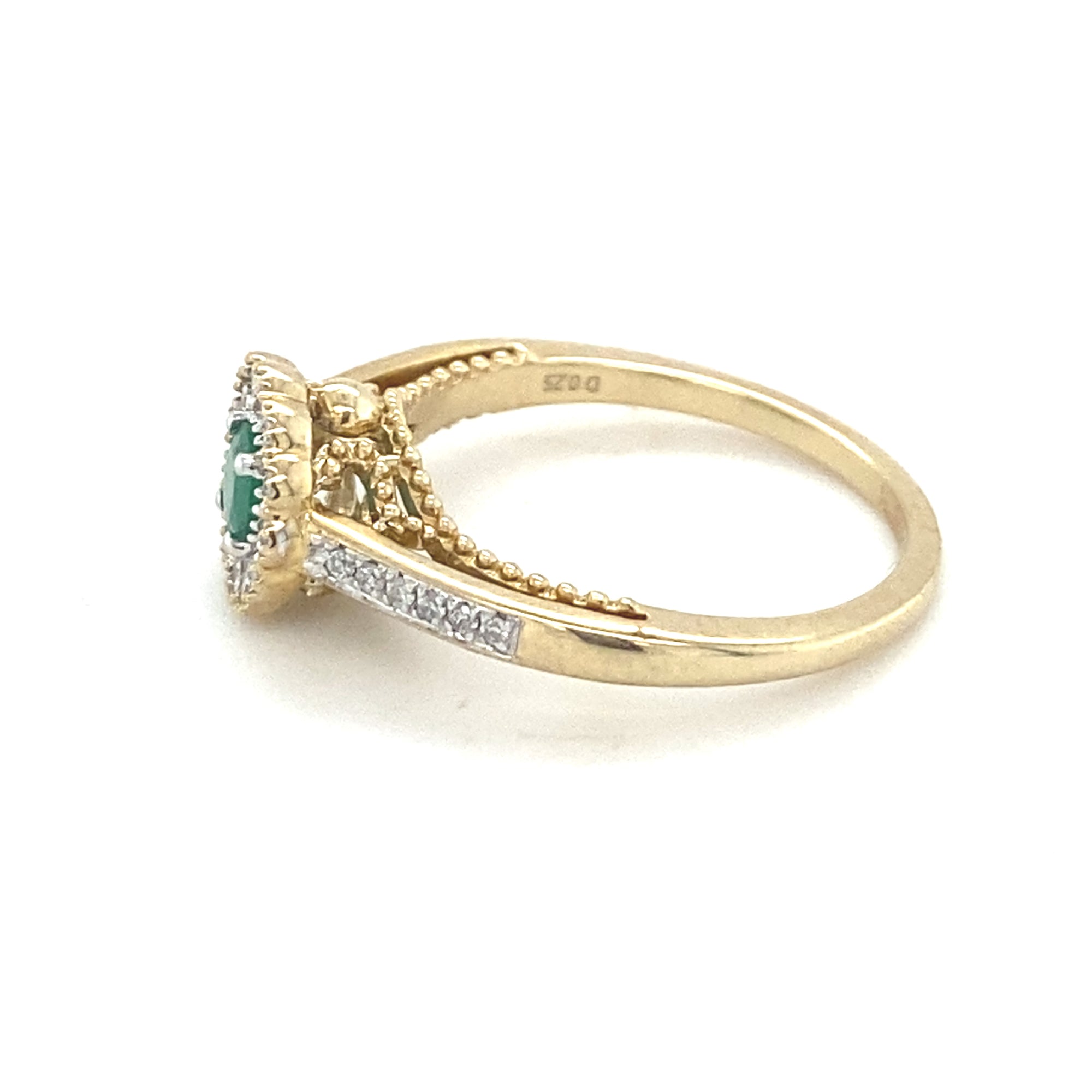 9kt Gold Diamond &amp; Emerald Ring