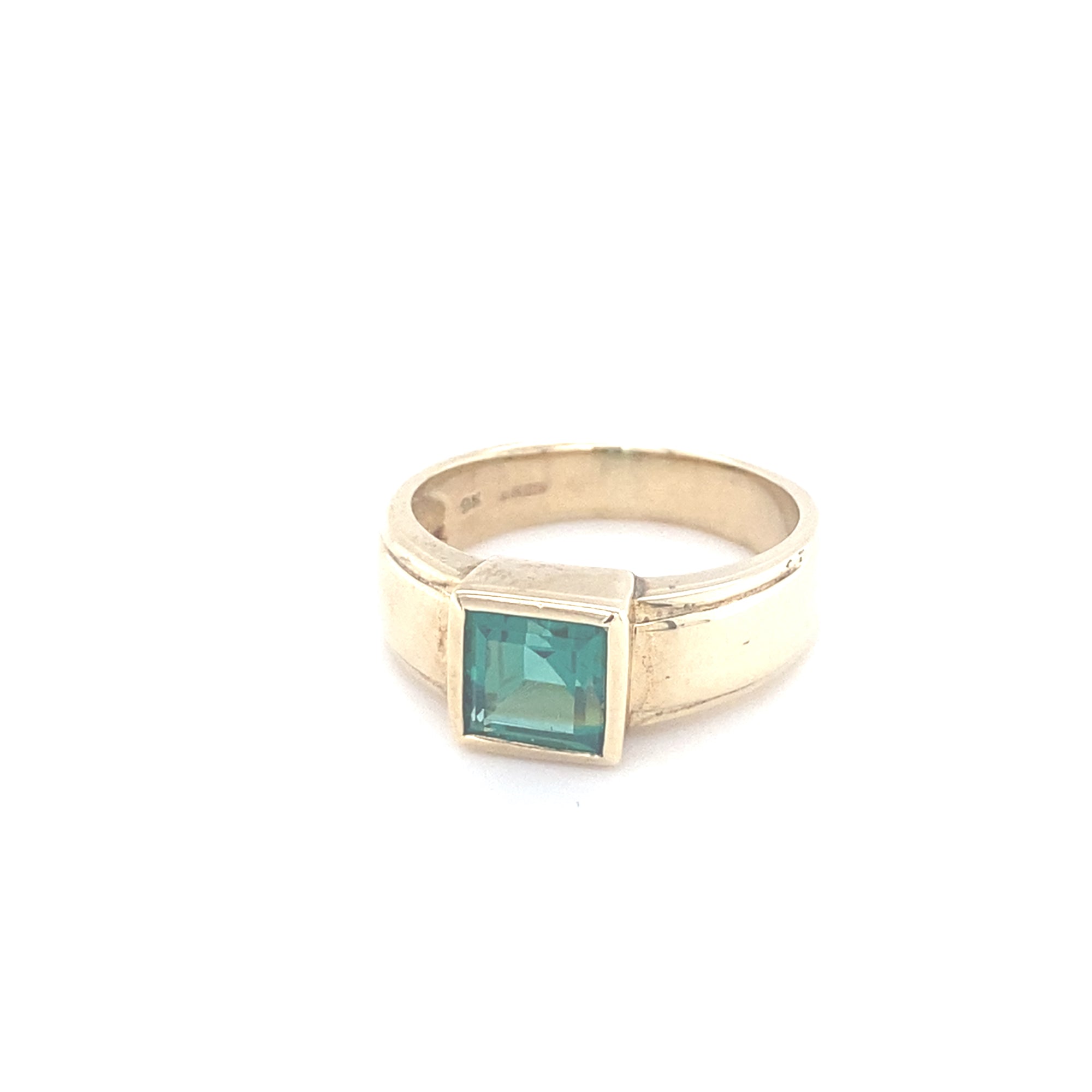 9kt Gold Ring with Square Green Stone