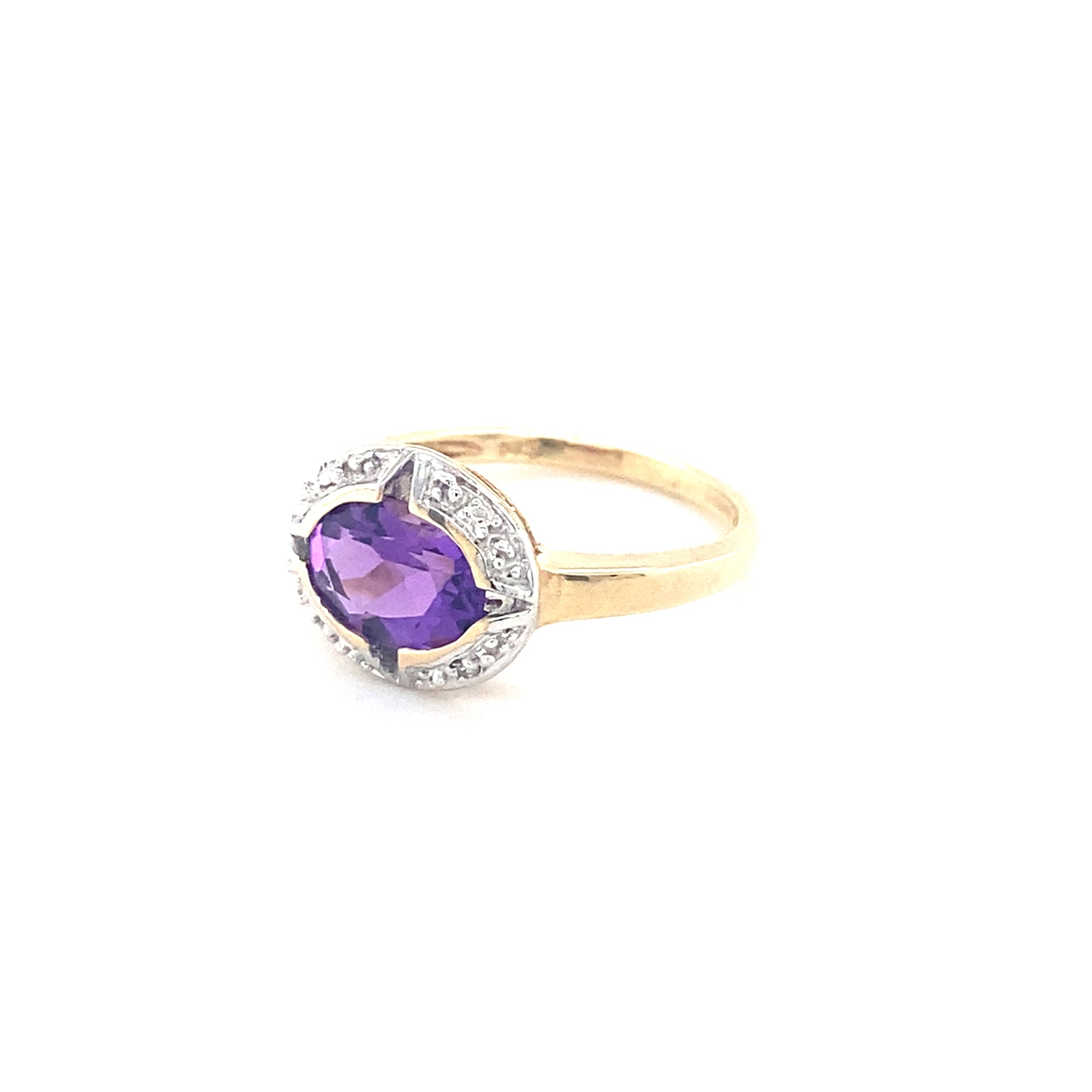 9kt Gold Amethyst Coloured Ring