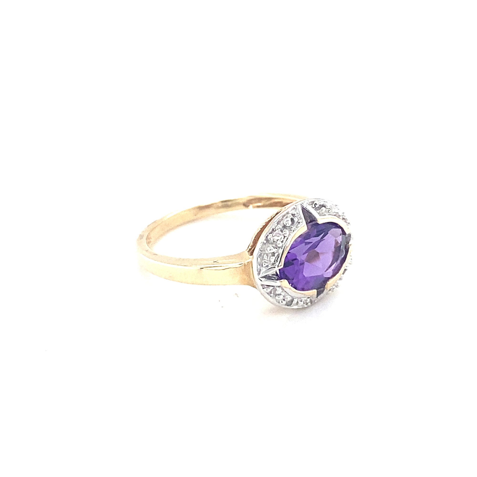 9kt Gold Amethyst Coloured Ring