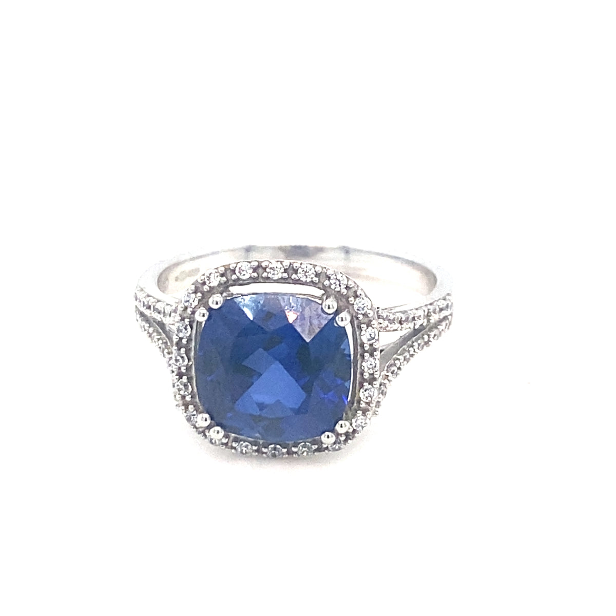 9kt White Gold Ring with Sapphire Stone