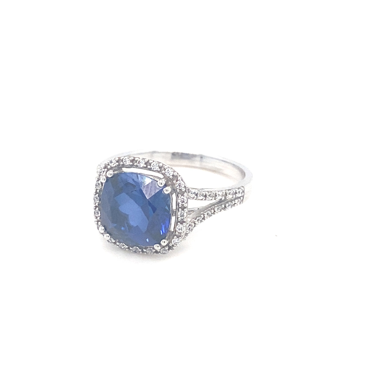 9kt White Gold Ring with Sapphire Stone