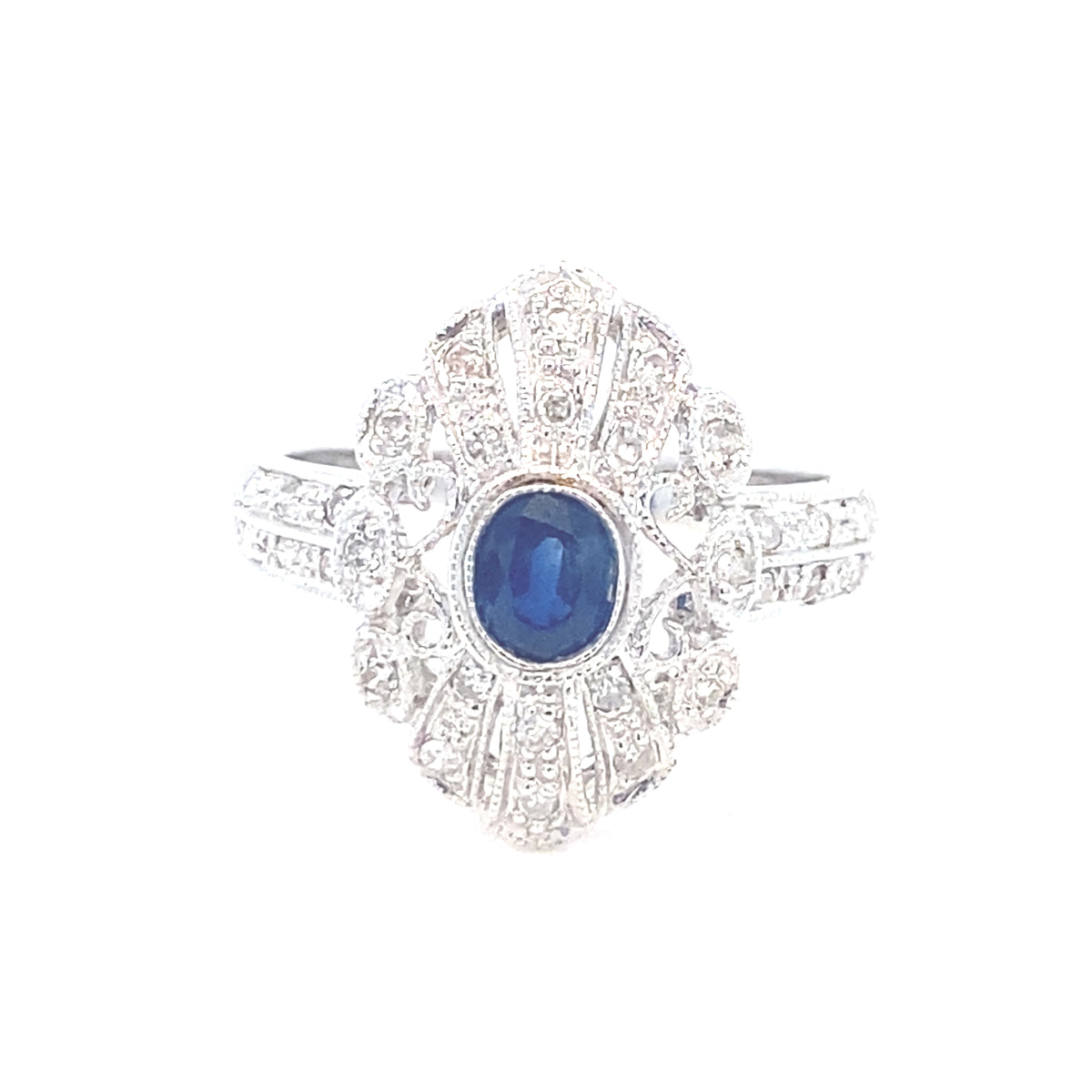 18kt White Gold Ring with Sapphire and Diamonds