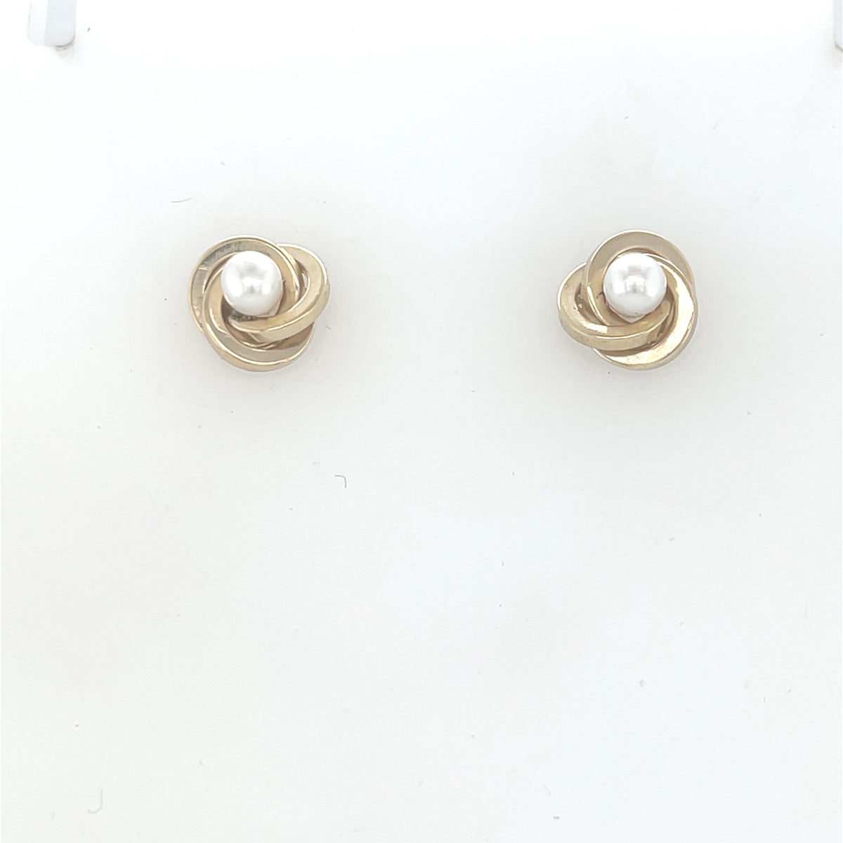 9kt Gold Pearl Stud Earrings