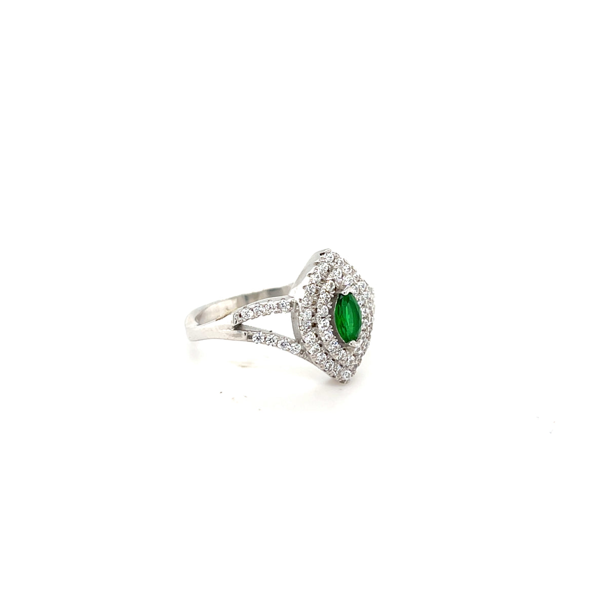 Sterling Silver Stone set Ring with Green Stone