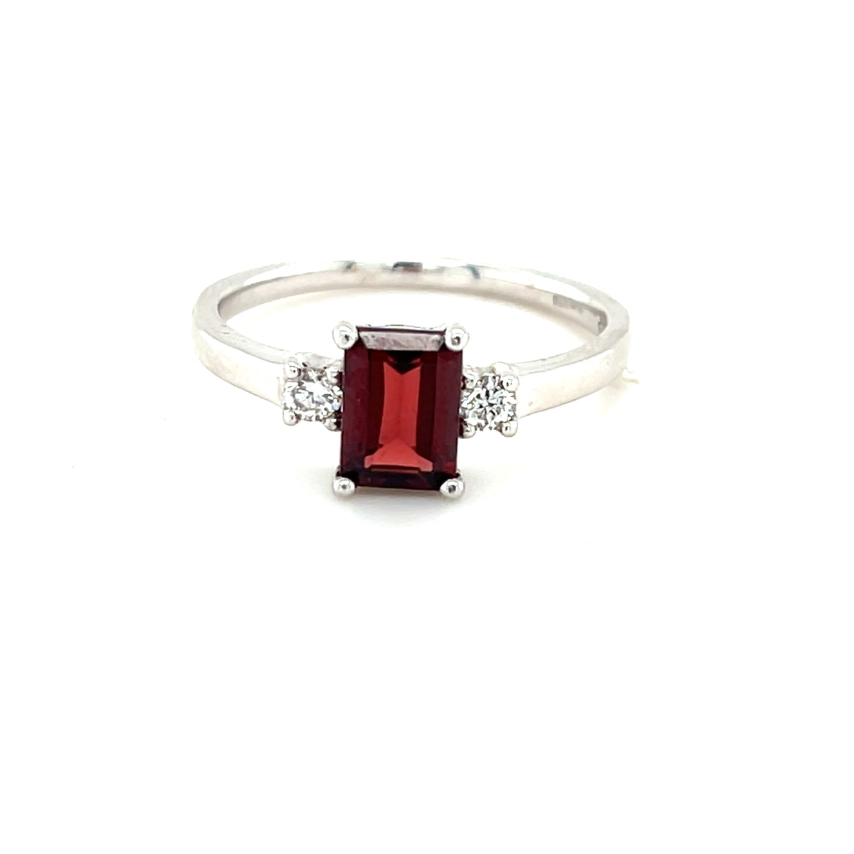 9kt White Gold Ring with Diamonds &amp; Garnet