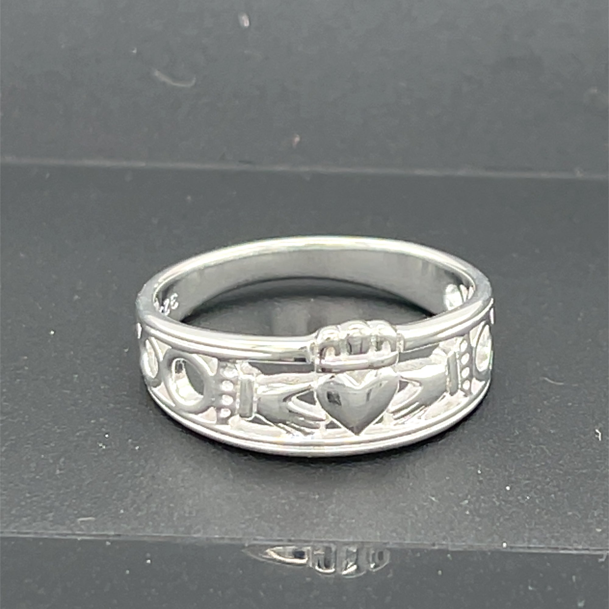 Sterling Silver Claddagh Ring