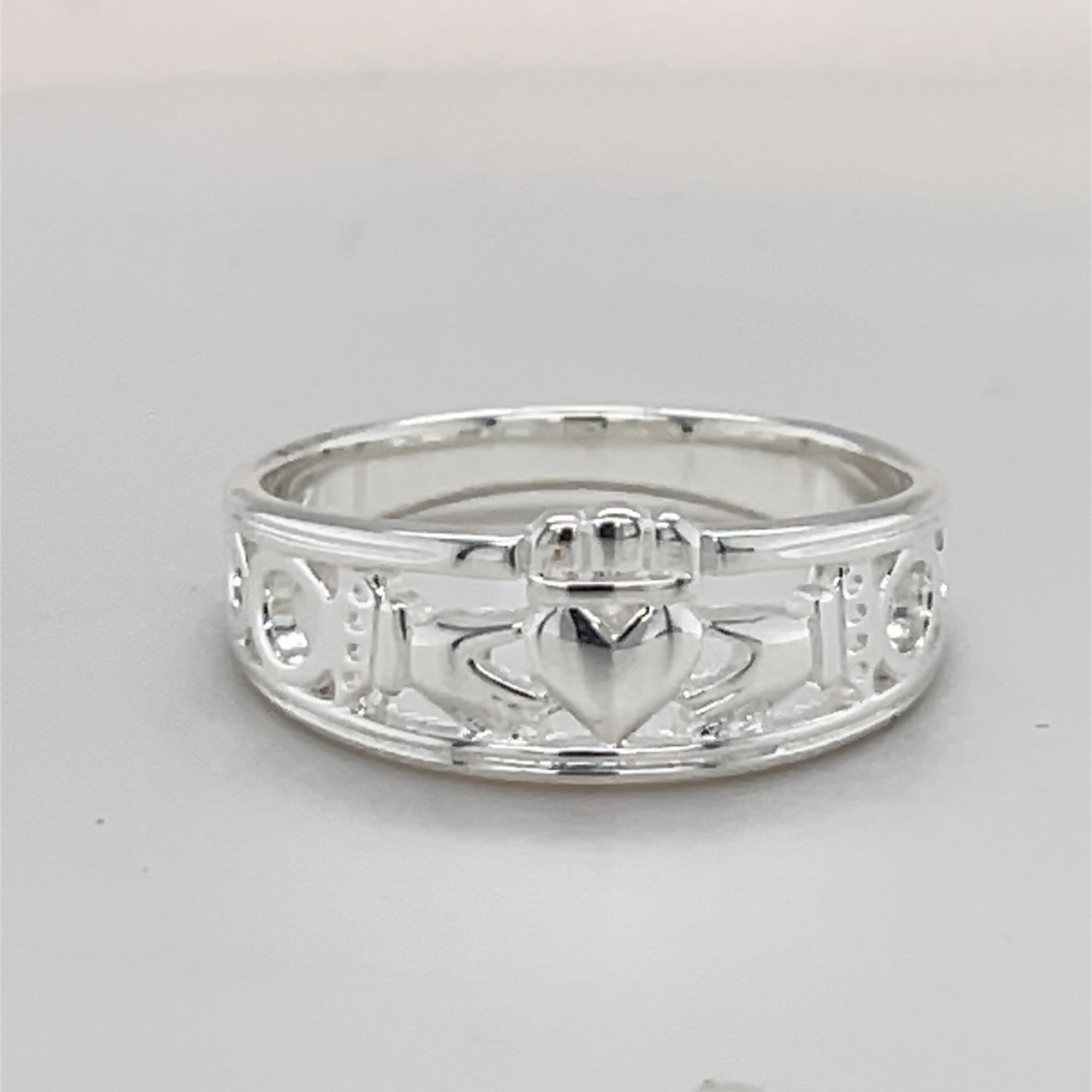Sterling Silver Claddagh Ring