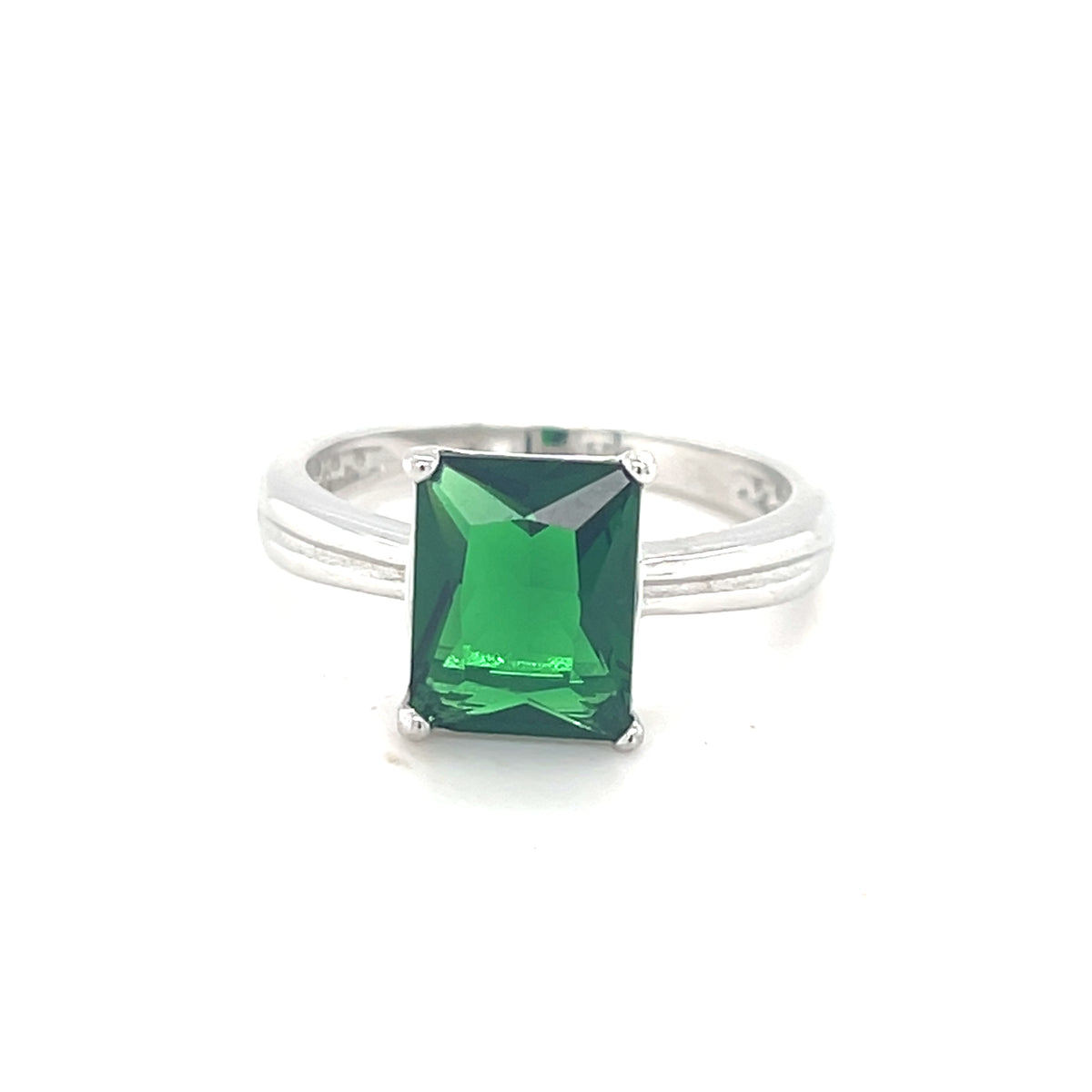 Sterling Silver Emerald Coloured Ring