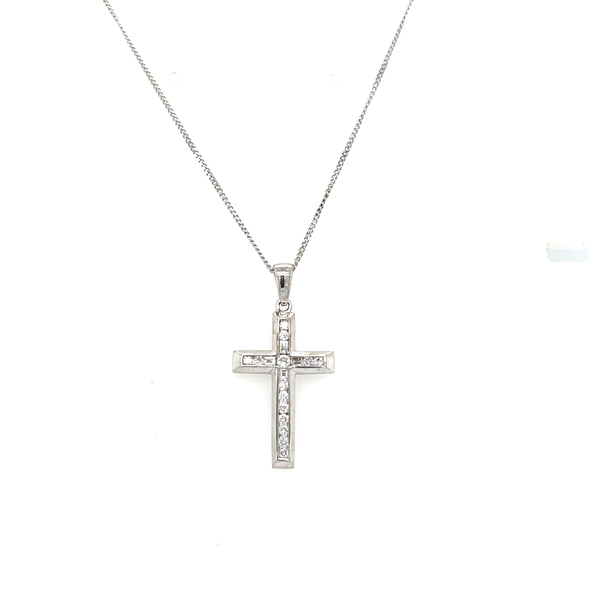 18kt White Gold Diamond Cross