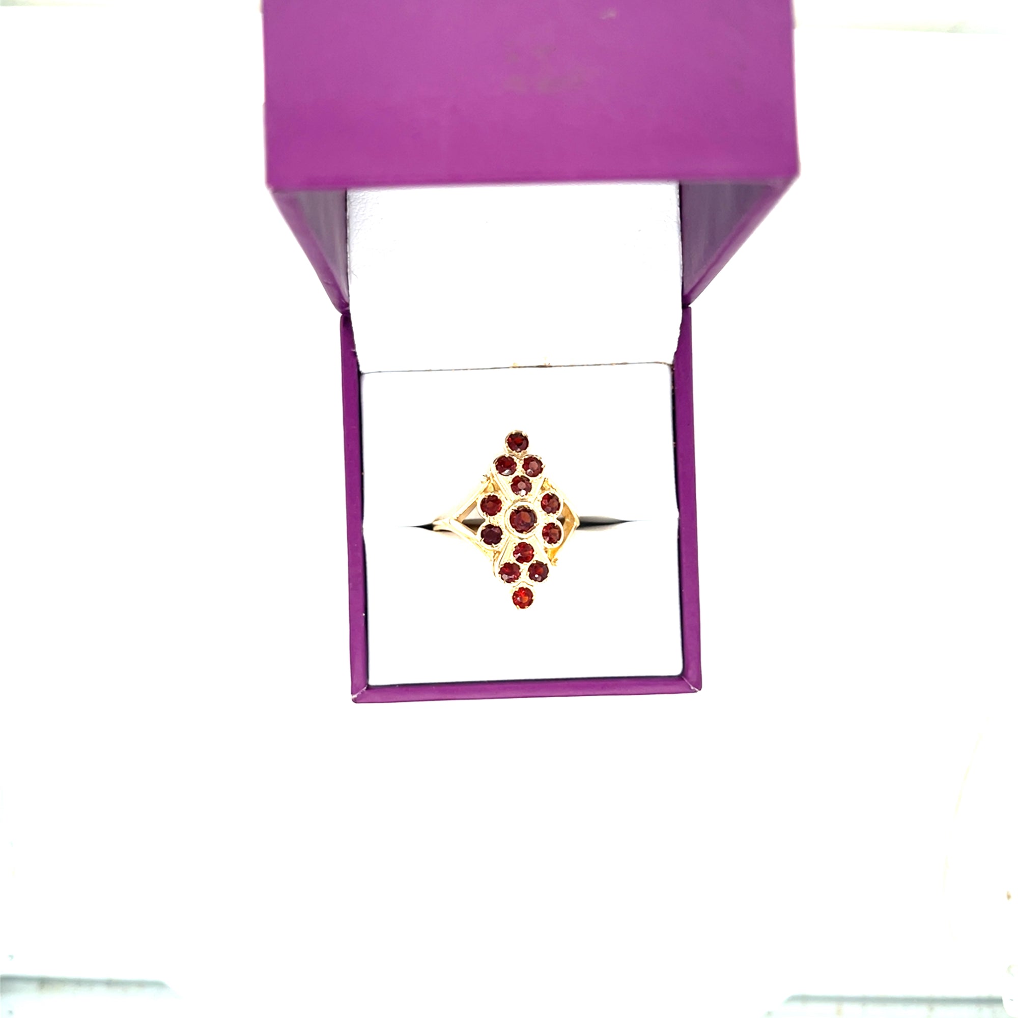 9kt Gold Garnet Ring