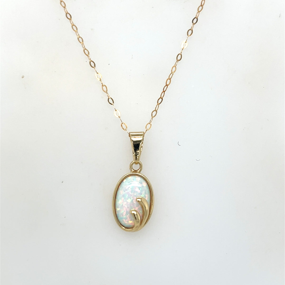9kt Gold Opal Pendant