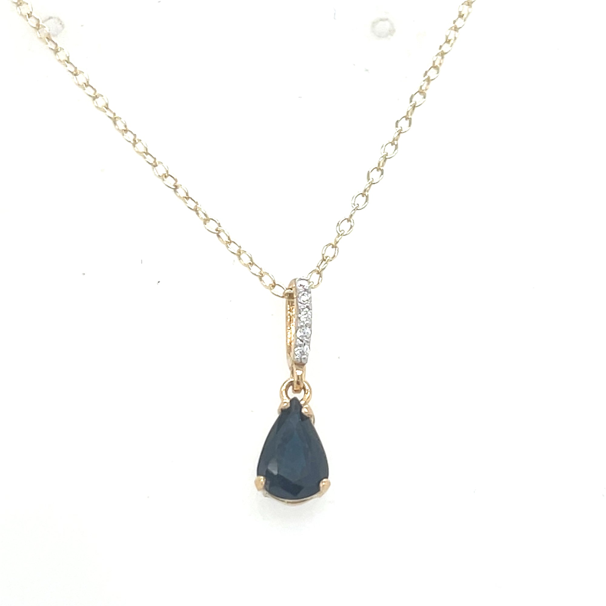 9kt Gold Pear Shap Sapphire Pendant