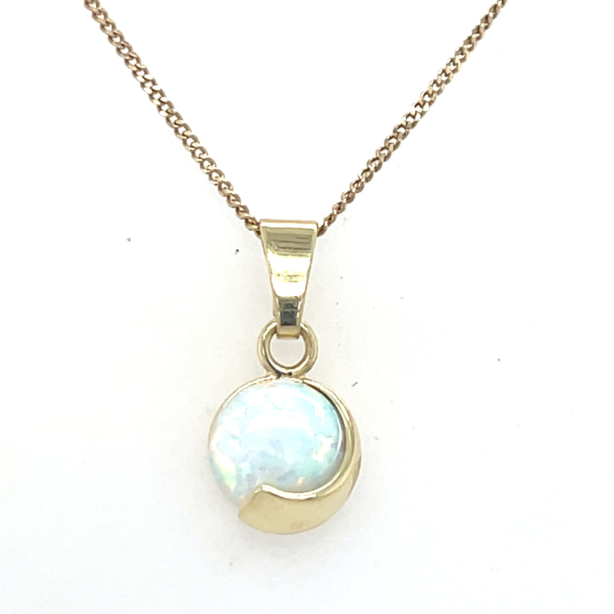 9kt Gold Opal Pendant