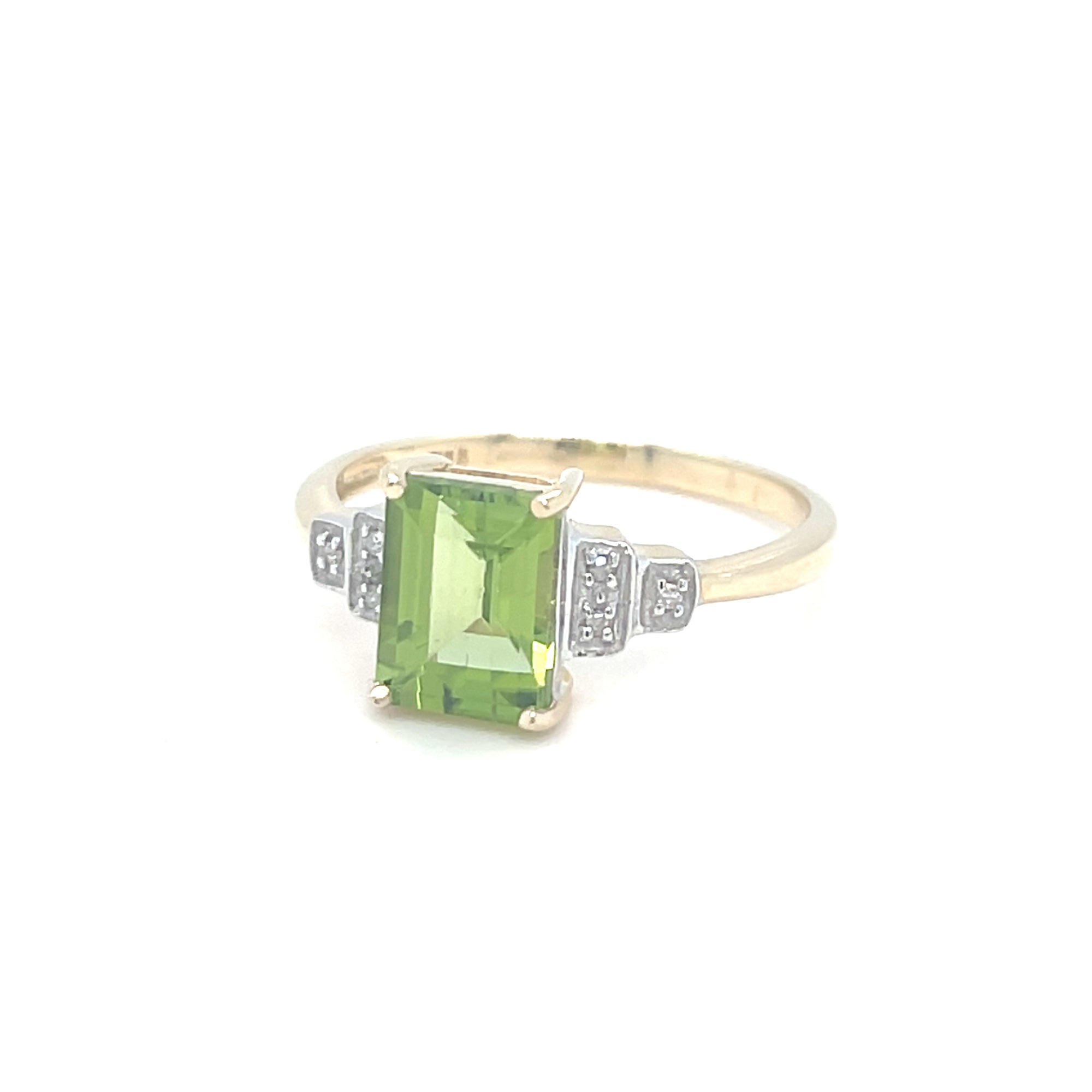 9kt Gold Peridot &amp; Diamond Ring