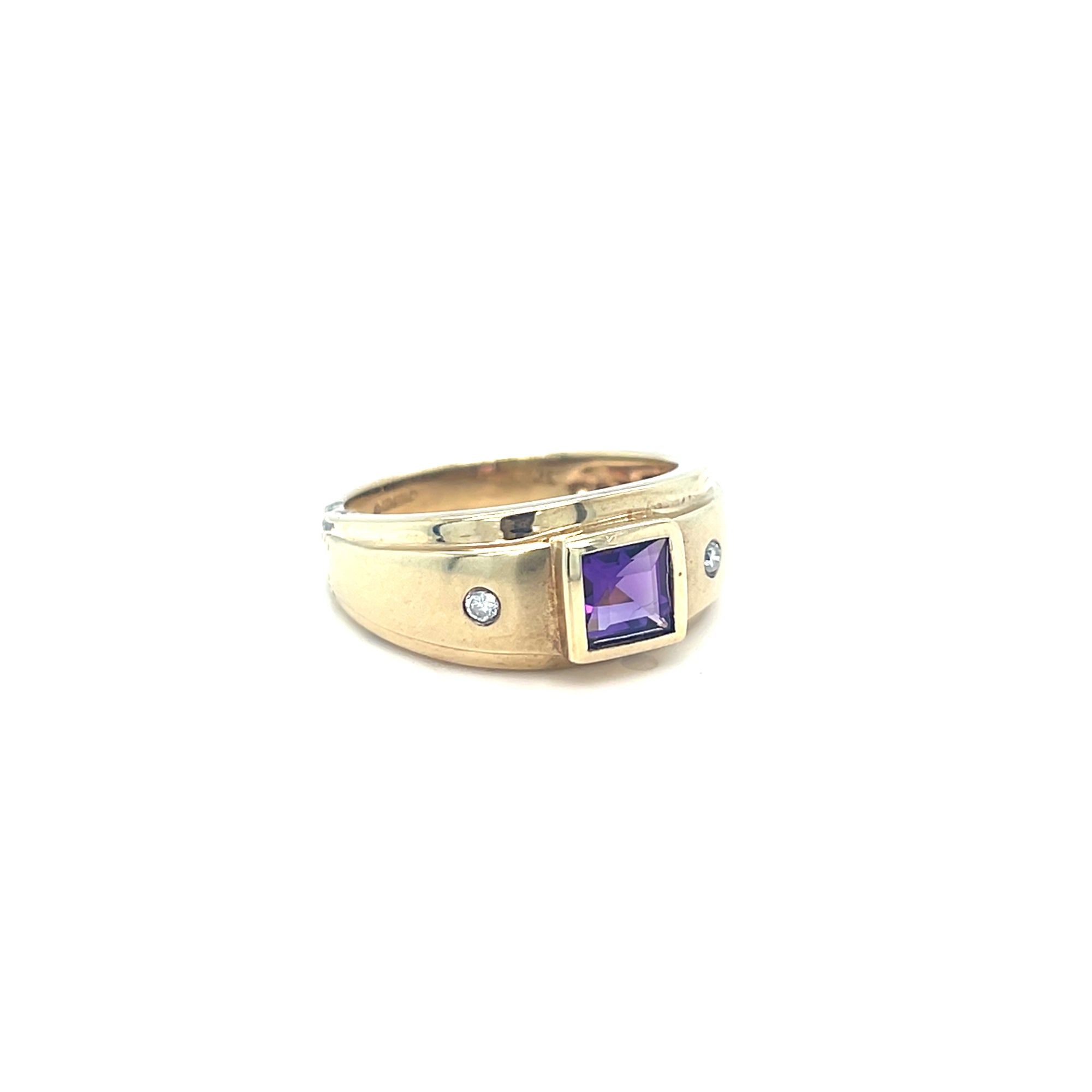 9kt Gold Diamond &amp; Amethyst Ring