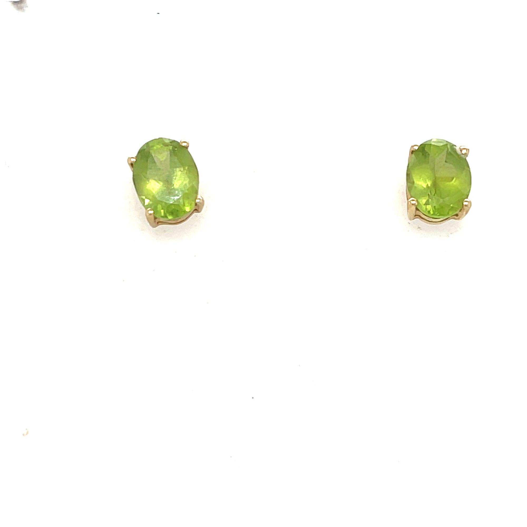9kt Gold Peridot Stud Earrings