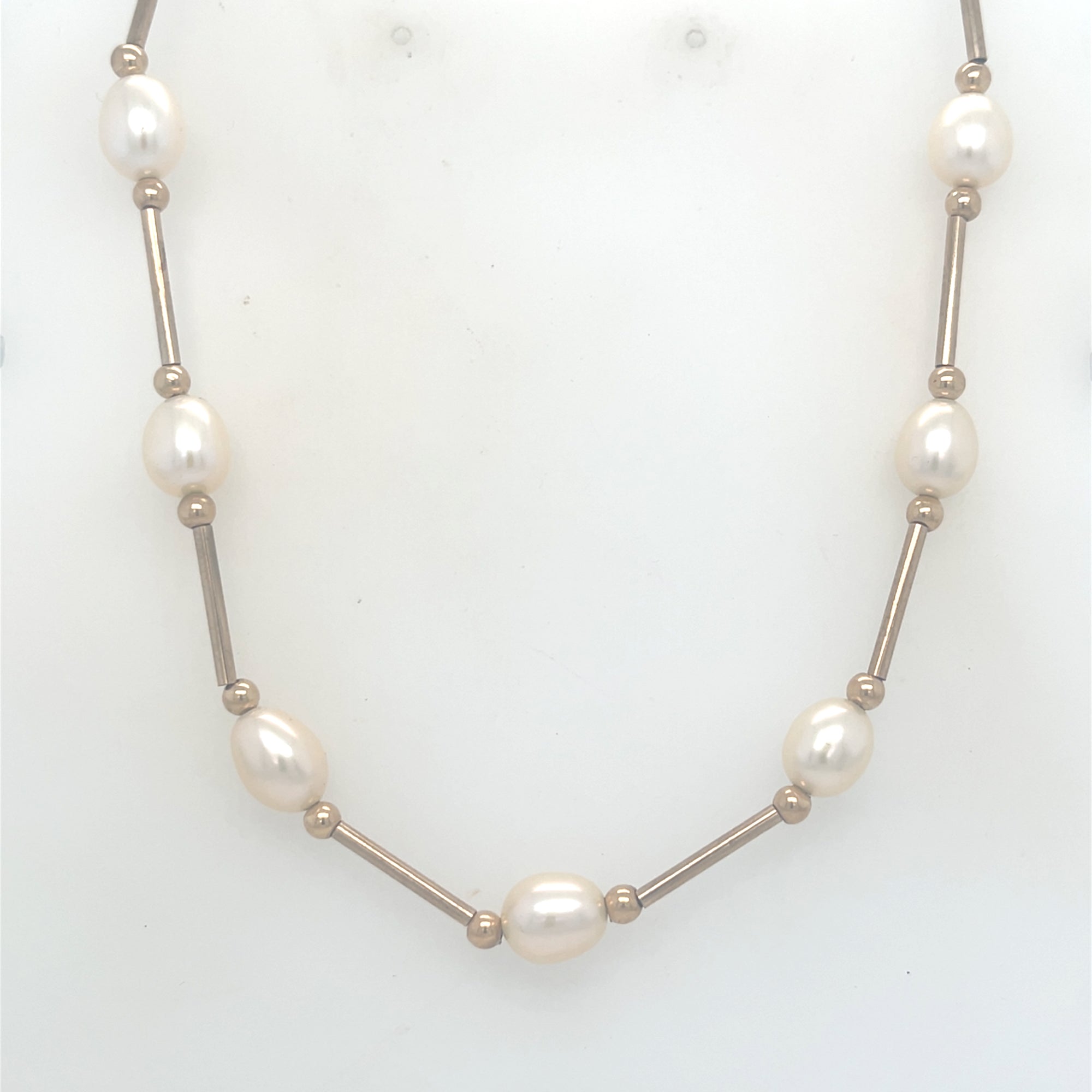 9kt Gold Cultured Pearl Necklace
