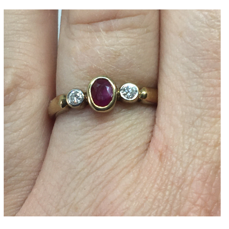 Gold Ruby &amp; Diamond 9ct Ring