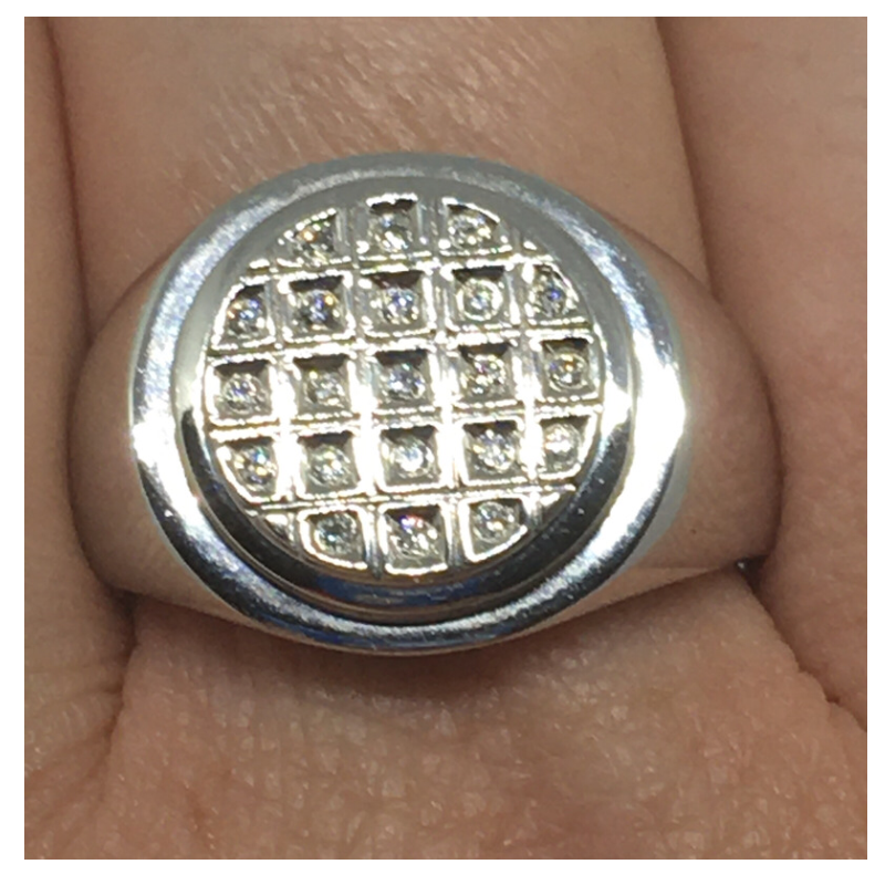 Men&#39;s White Gold Ring with Diamonds
