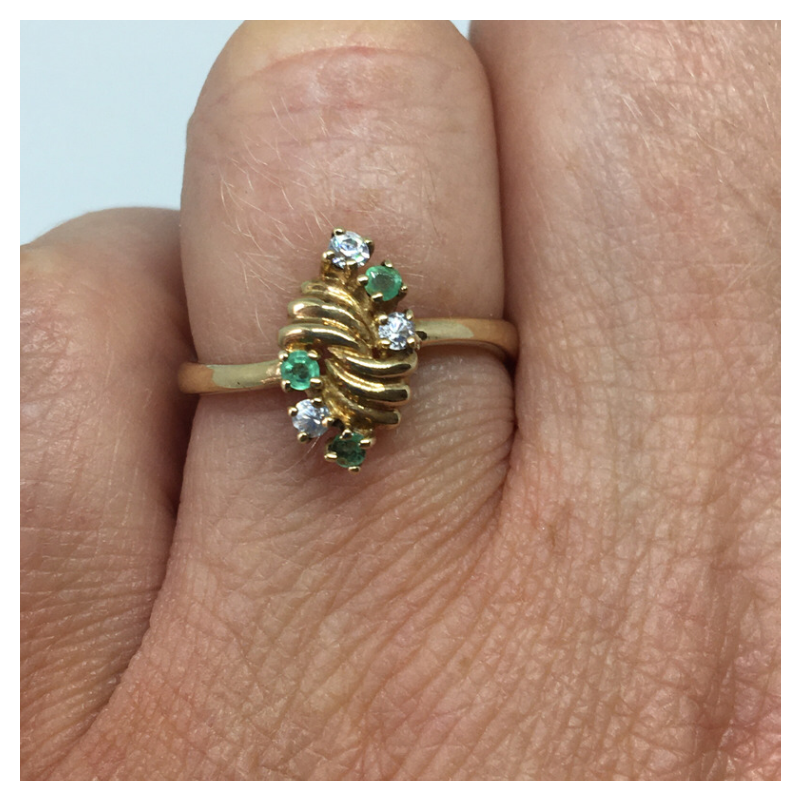 9ct Gold Dress Ring with Clear &amp; Emerald stones