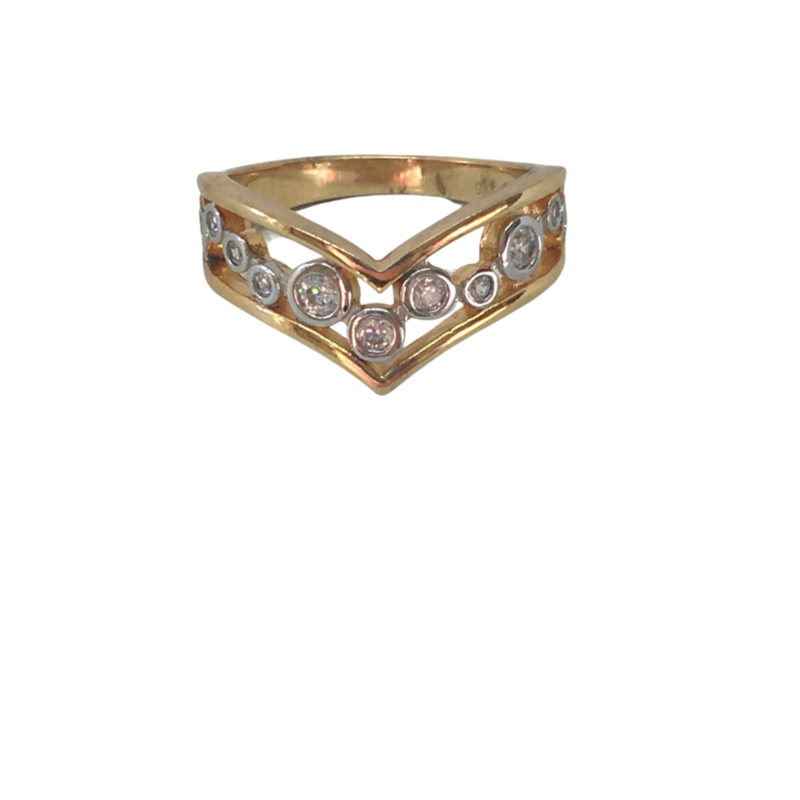 Gold plated V shaped ring with clear stones