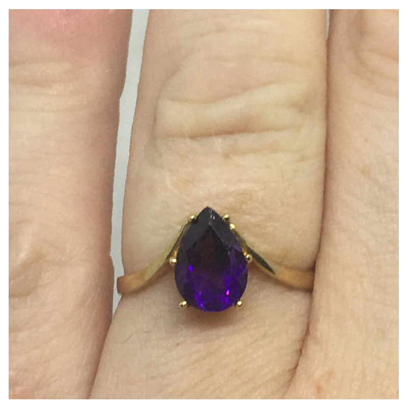 9kt Gold Ring with Pear Shaped Amethyst Coloured Stone