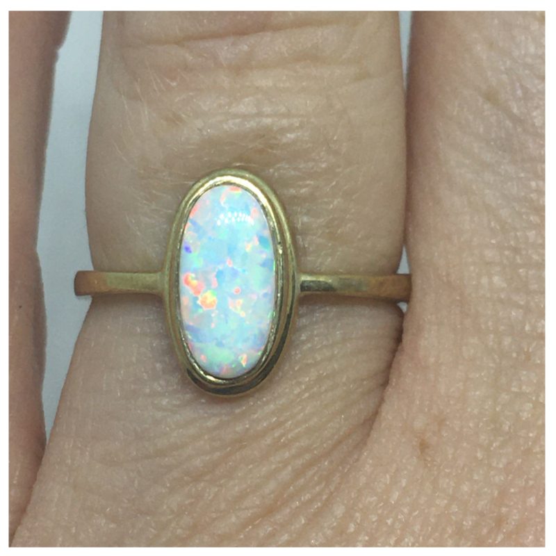 9kt Gold Opal Ring