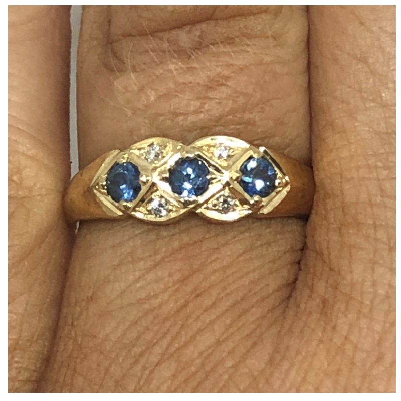 9ct Gold Sapphire &amp; Diamond Ring