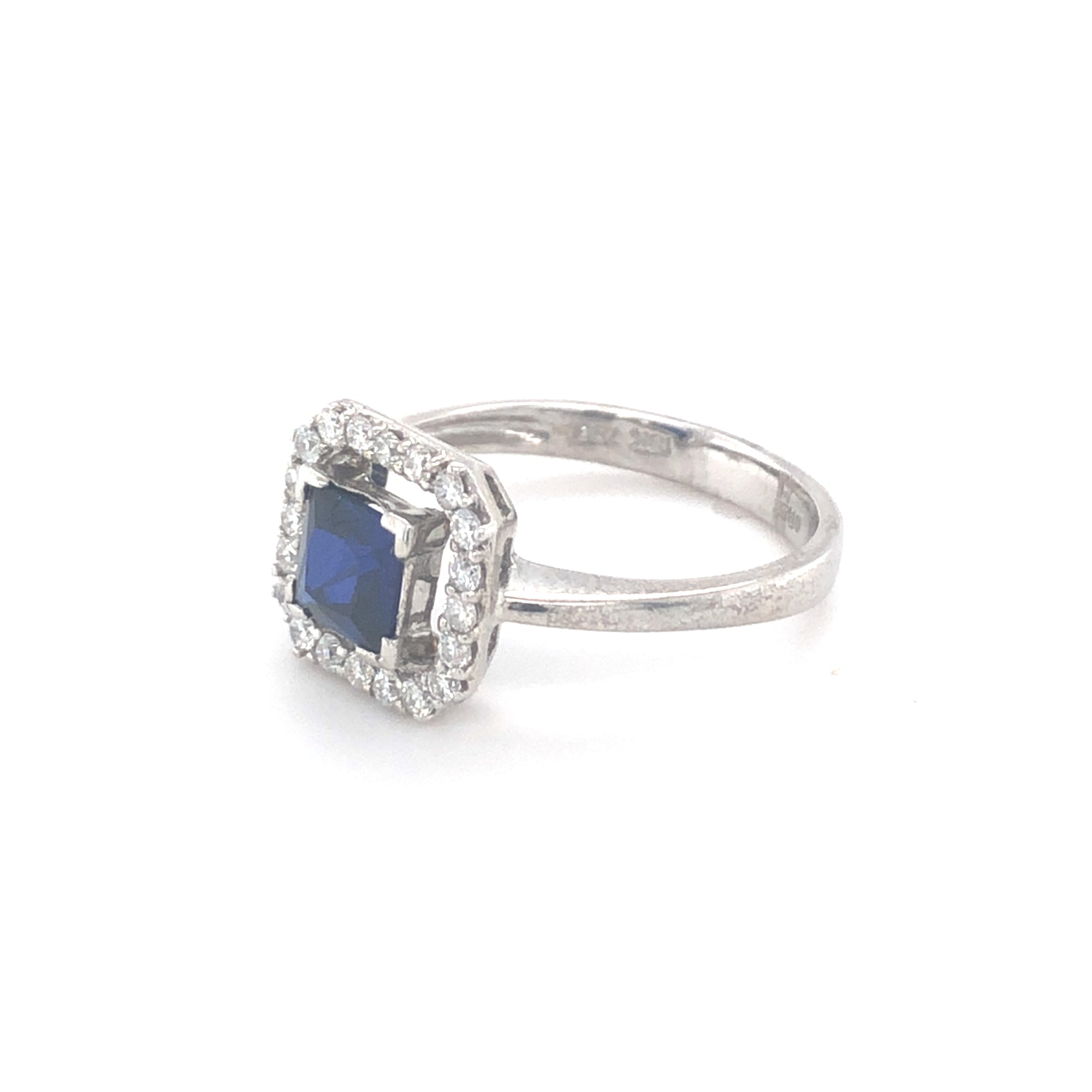 18kt White Gold Sapphire Engagement Ring