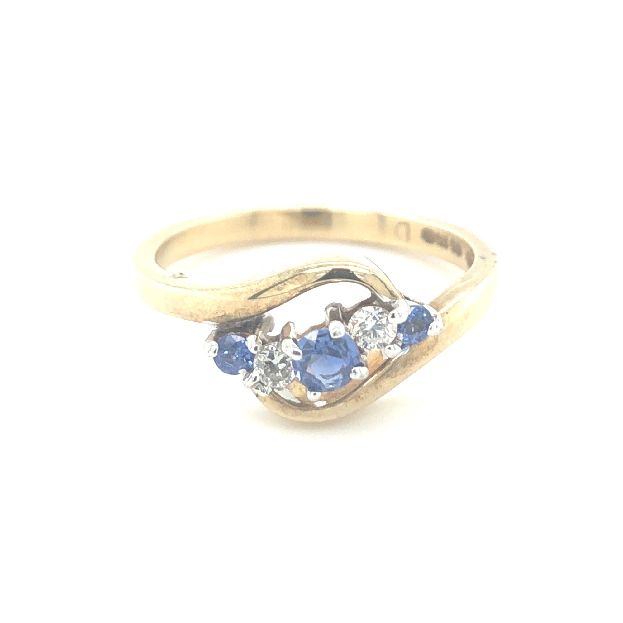 9kt Gold Diamond &amp; Aquamarine Ring