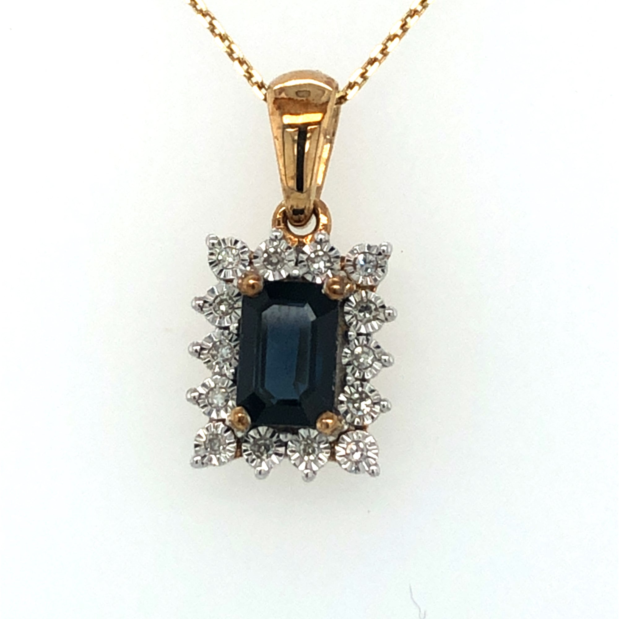 9kt Gold Sapphire Cluster Pendant