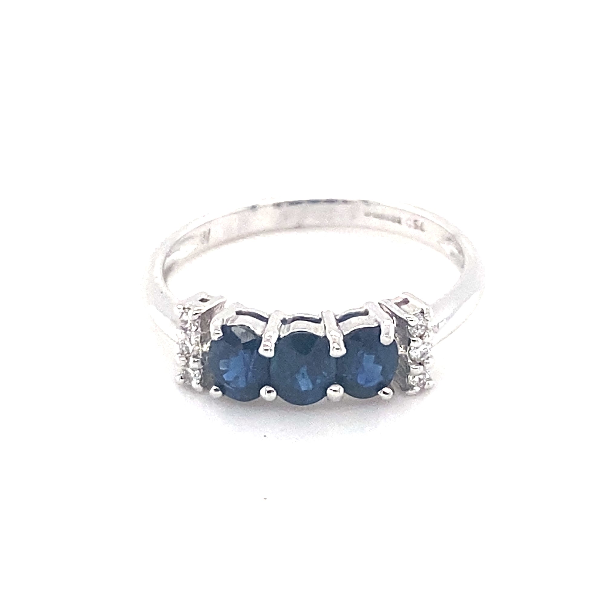 18ct White Gold Diamond &amp; Sapphire Ring