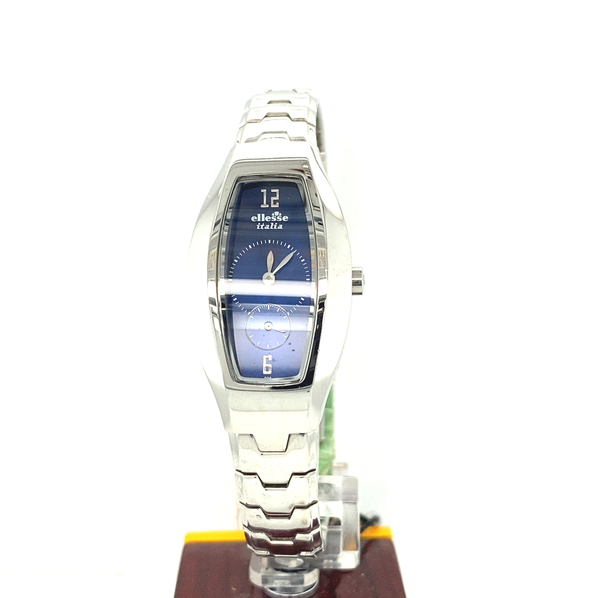 Ellesse Watches Reduced to Clear