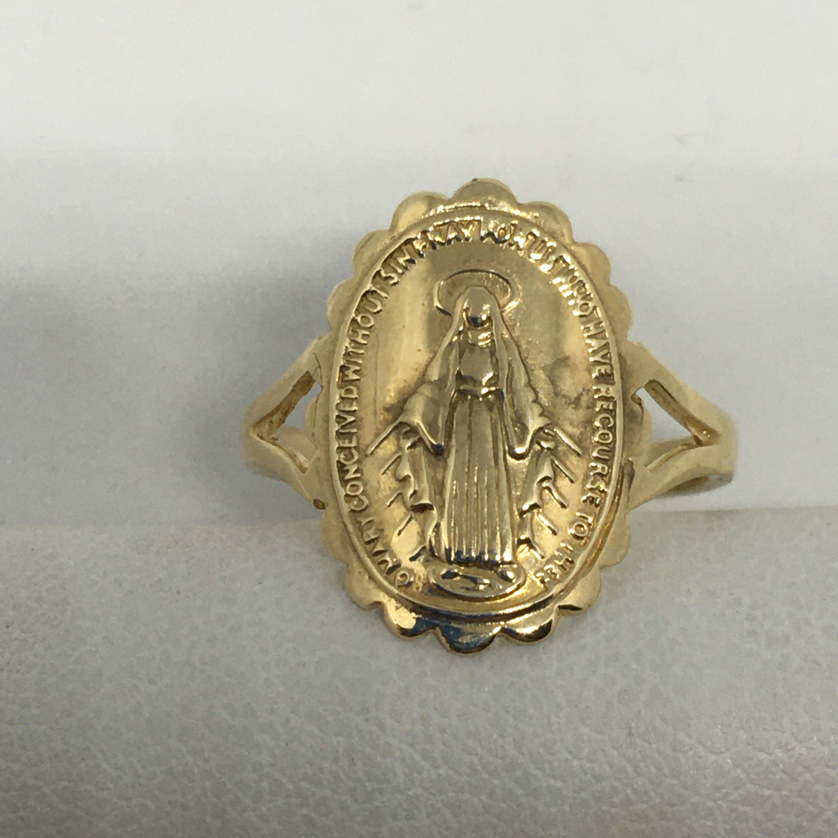 9ct Gold Miraculous medal Ring