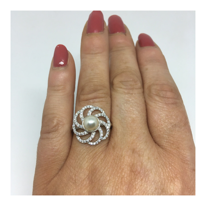 Silver ring with pearl centre - Cahalan Jewellers